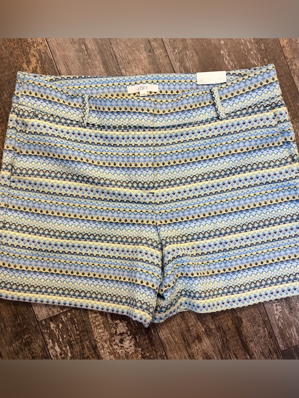 LOFT Blue and Cream Patterned Women's Bermuda Shorts
